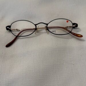 Elegant Black Oval Glasses